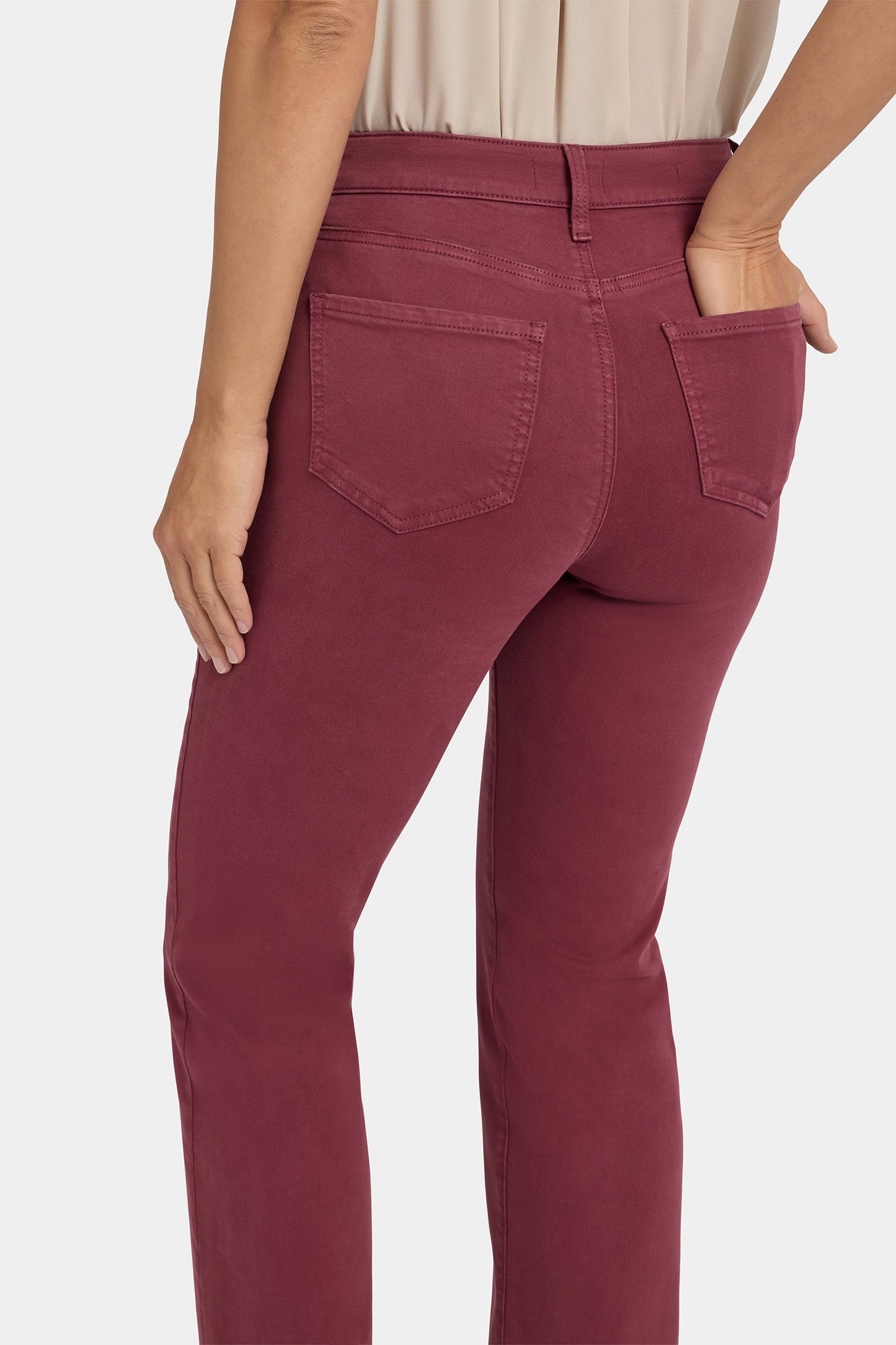Marilyn Straight Jeans - True Burgundy