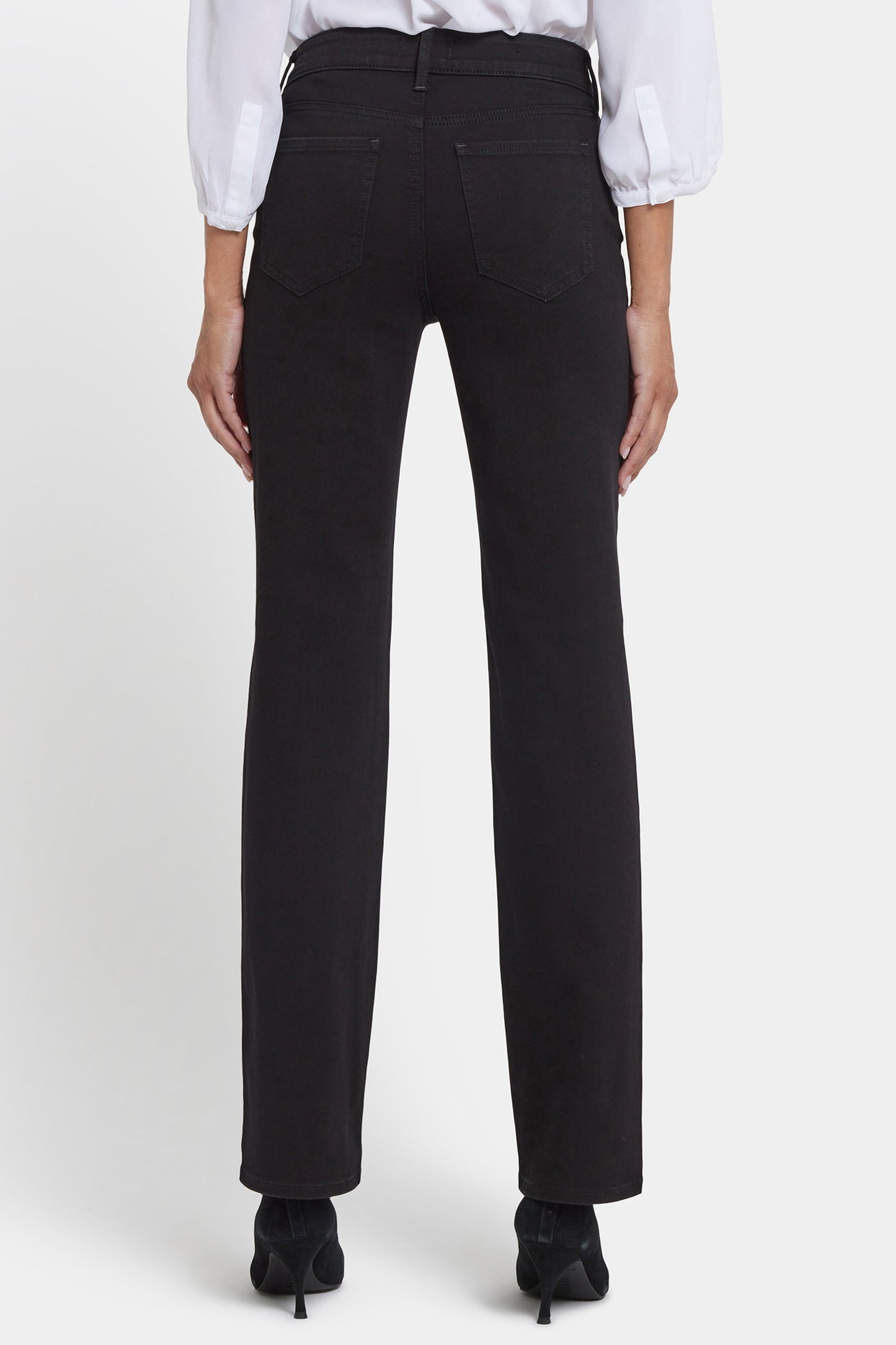 Marilyn Straight Jeans In Petite - Black Rinse