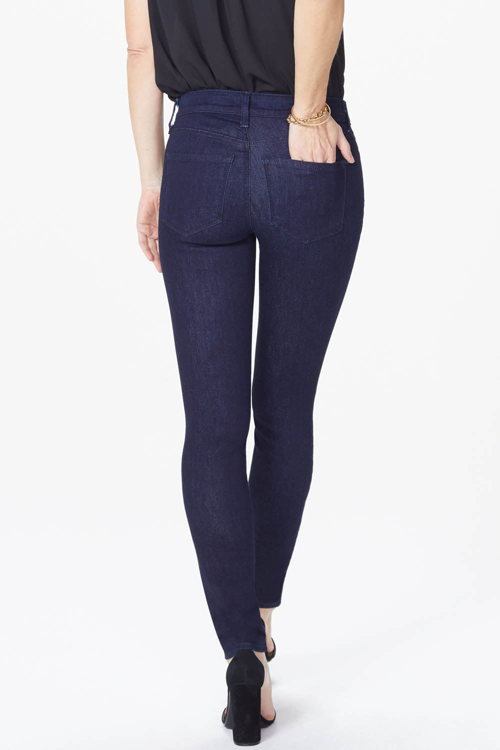 Ami Skinny Jeans In Petite - Rinse