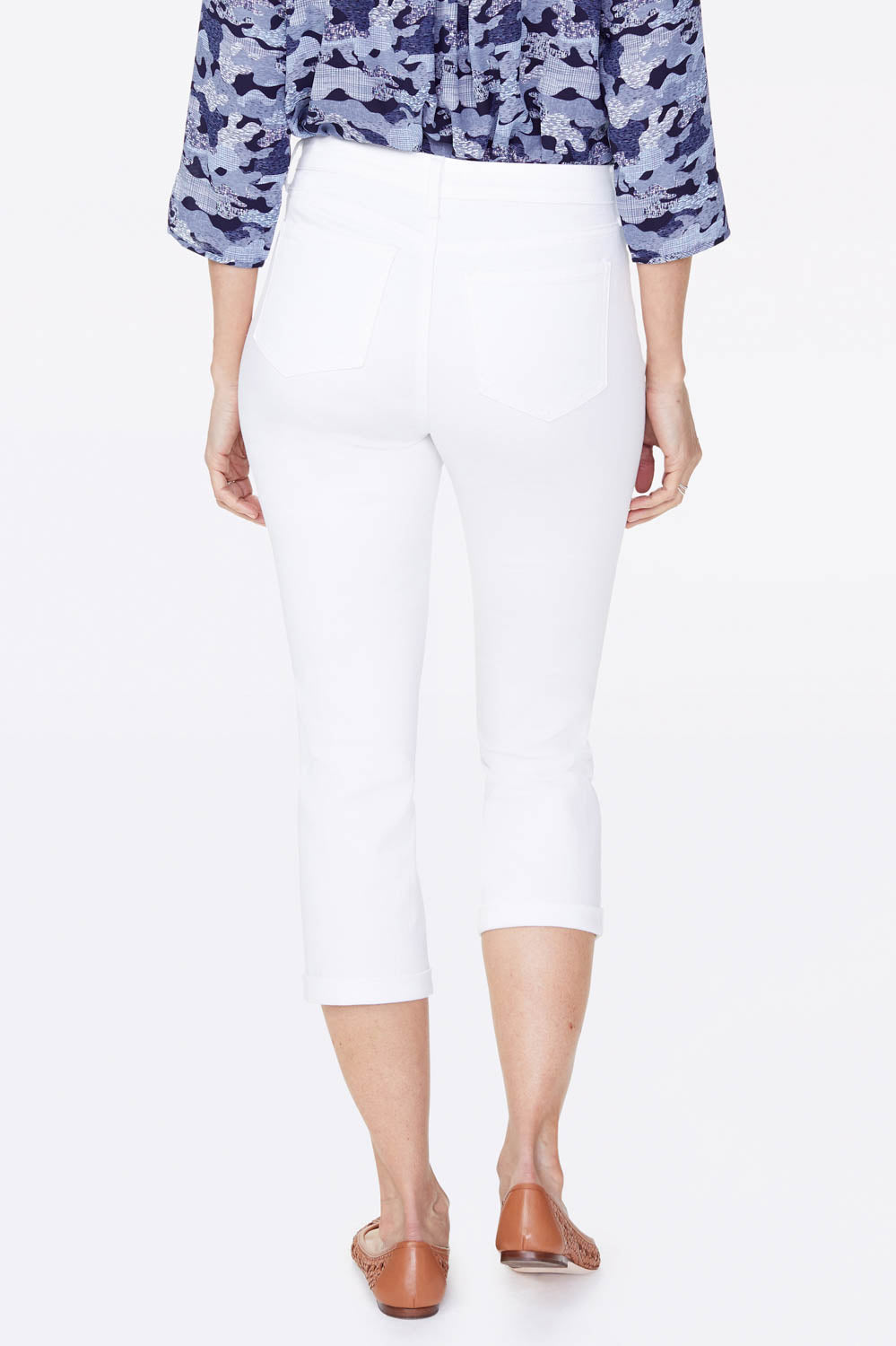 Chloe Skinny Capri Jeans In Petite - Optic White