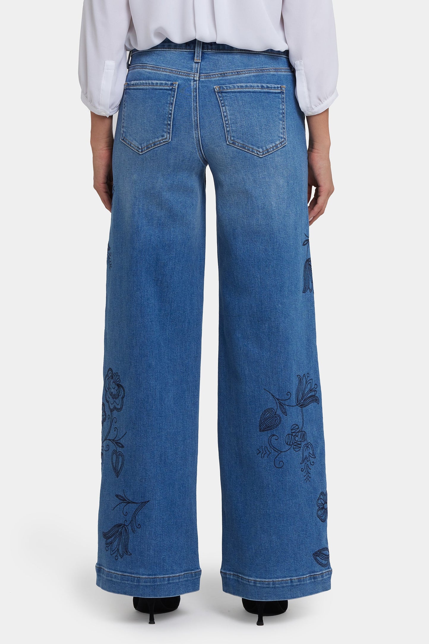 Teresa Wide Leg Jeans In Petite - Water Canyon