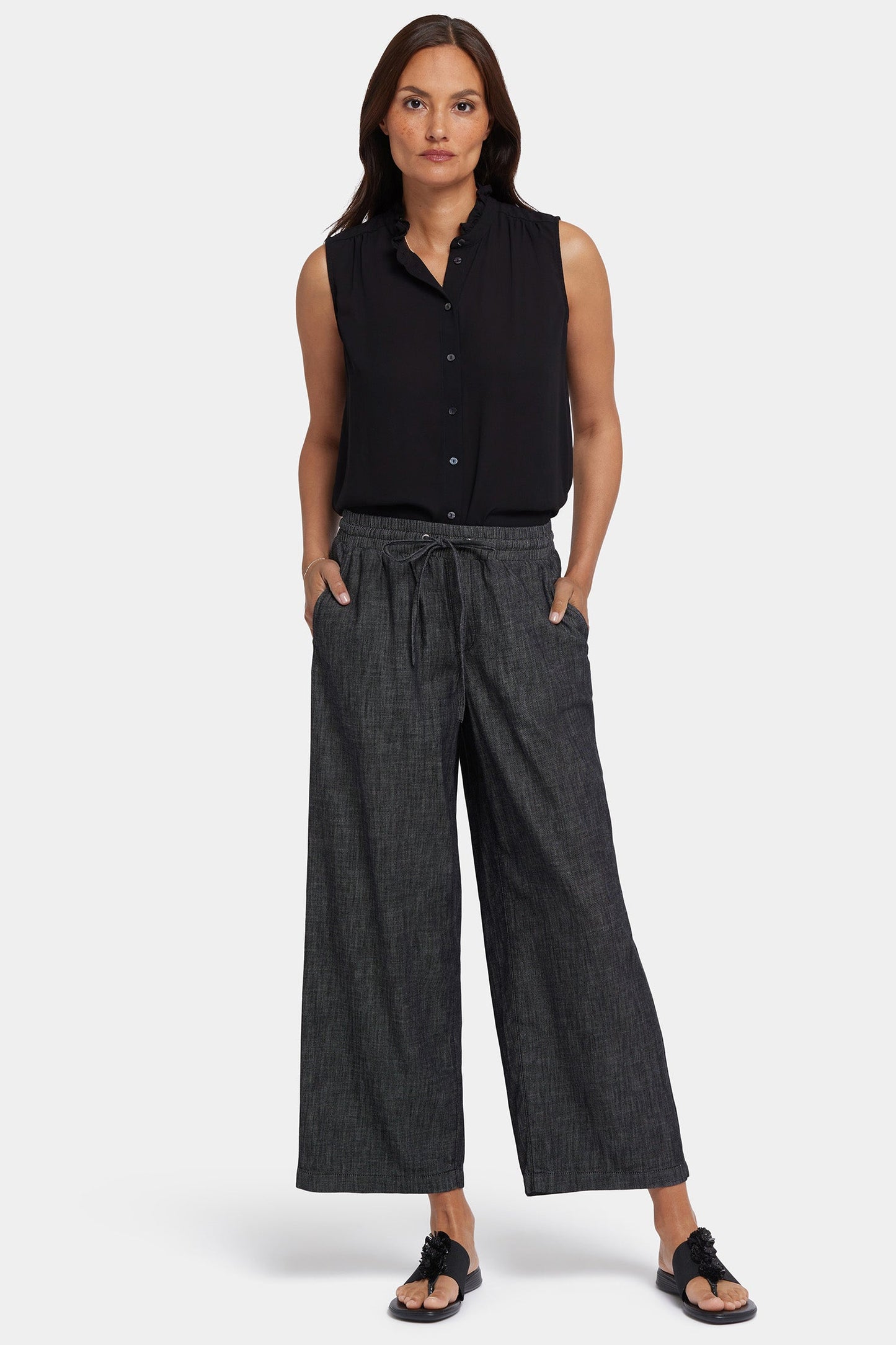 Jayne Pull-On Wide Leg Ankle Pants In Petite - Black Rinse