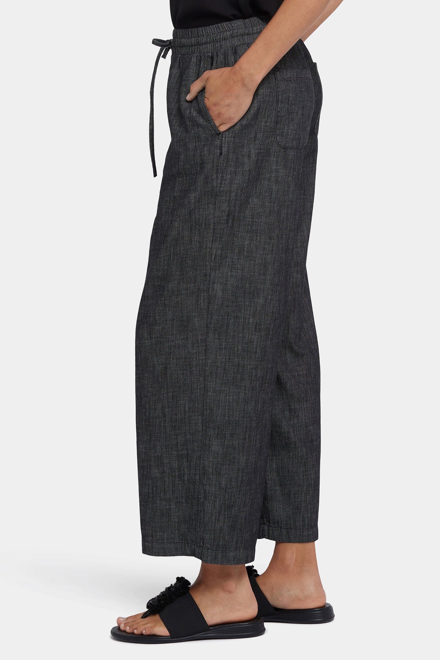 Jayne Pull-On Wide Leg Ankle Pants In Petite - Black Rinse