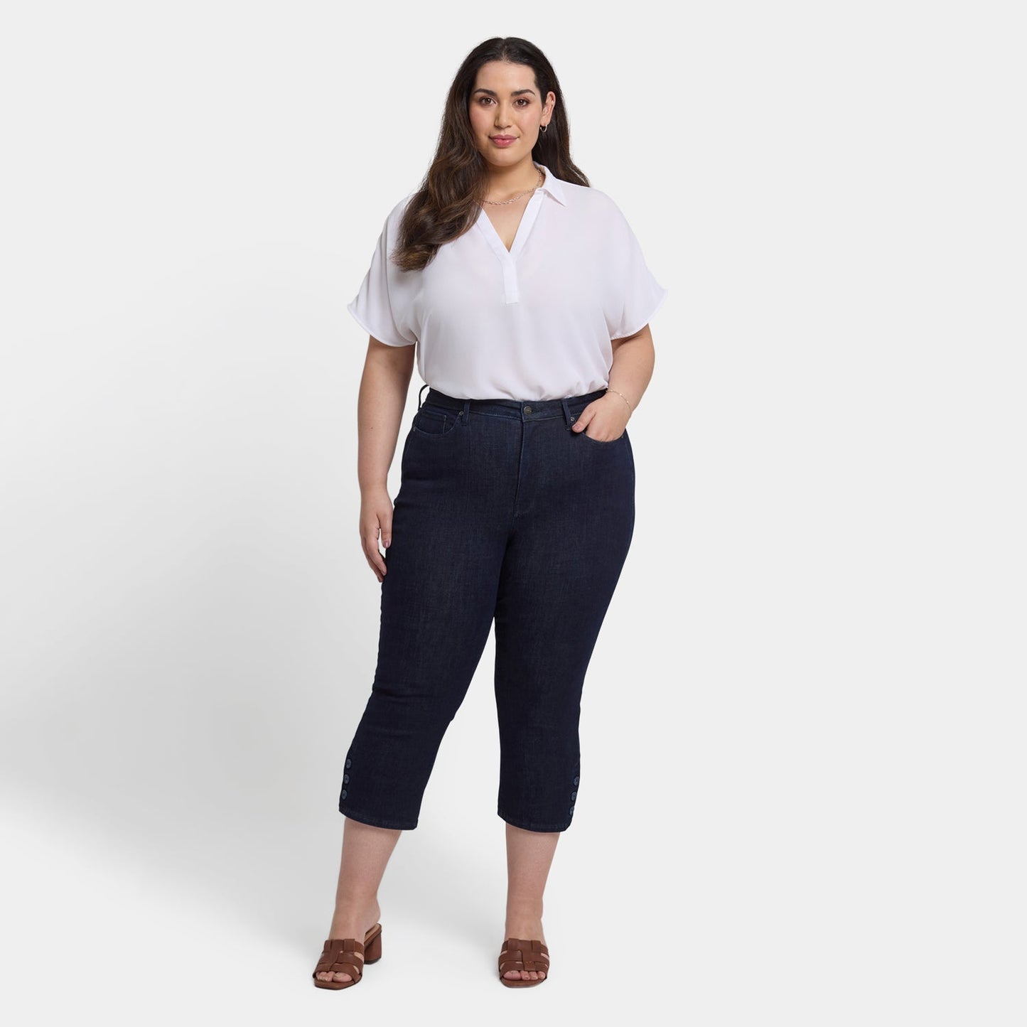 Joni Relaxed Capri Jeans In Plus Size - Rinse