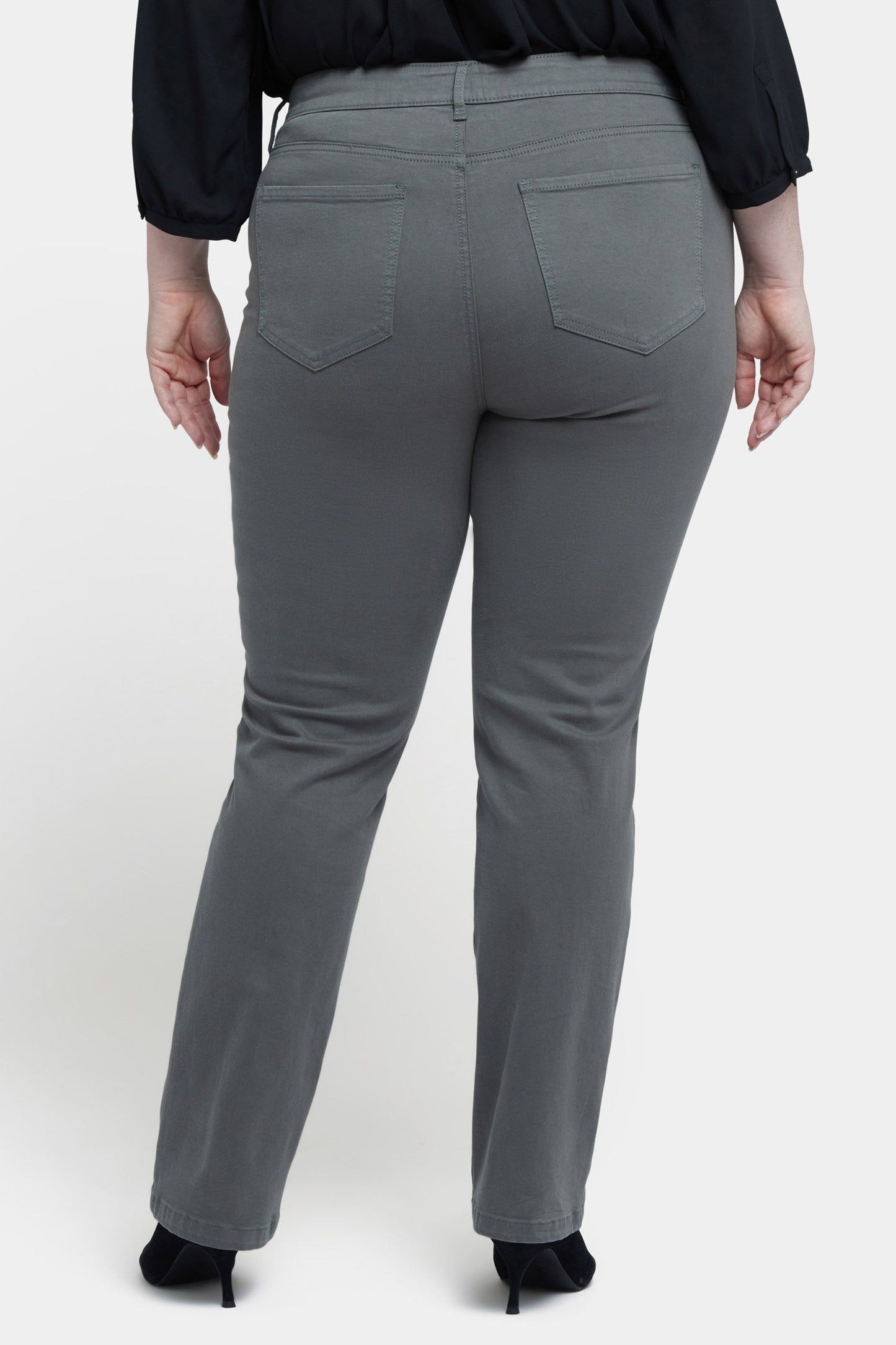 Marilyn Straight Jeans In Plus Size - Vine Leaf