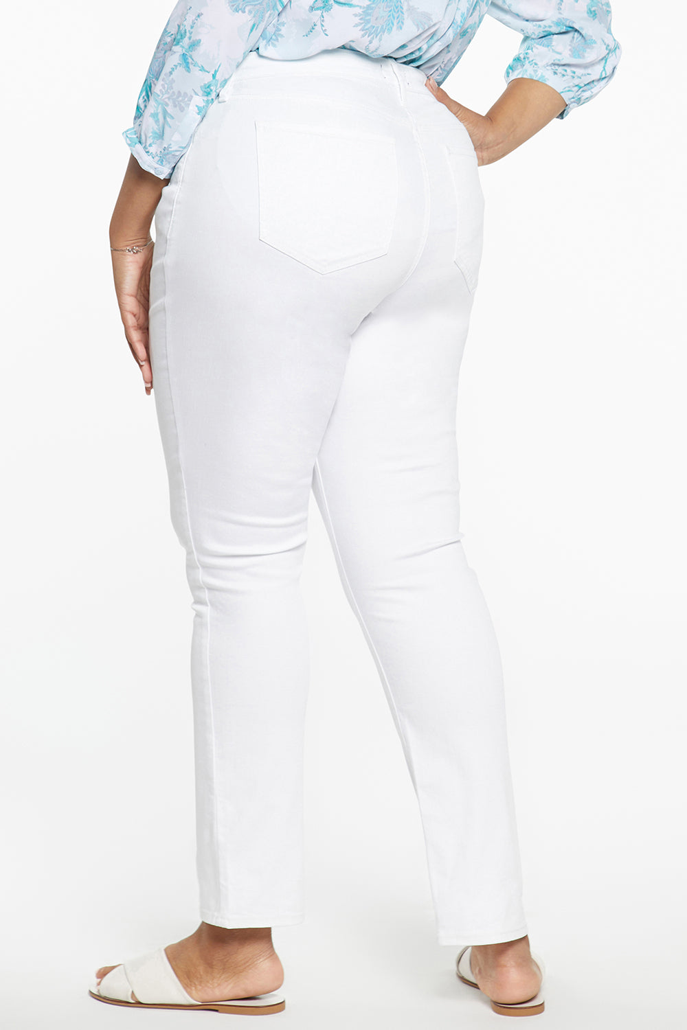 Sheri Slim Jeans In Plus Size - Optic White