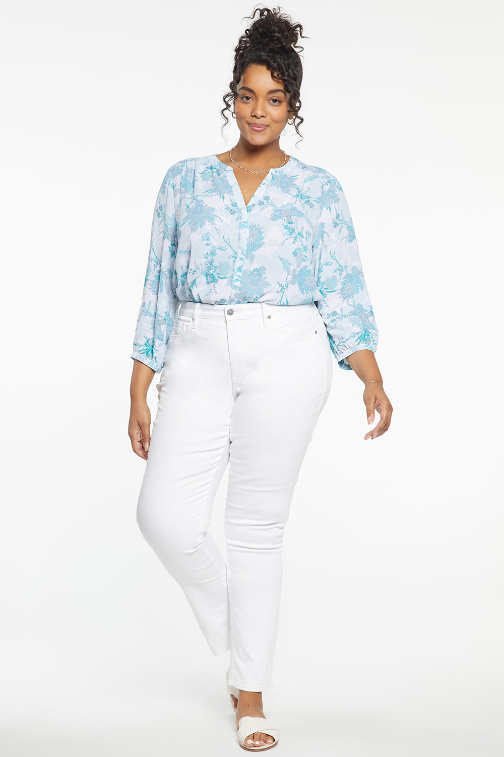 Sheri Slim Jeans In Plus Size - Optic White