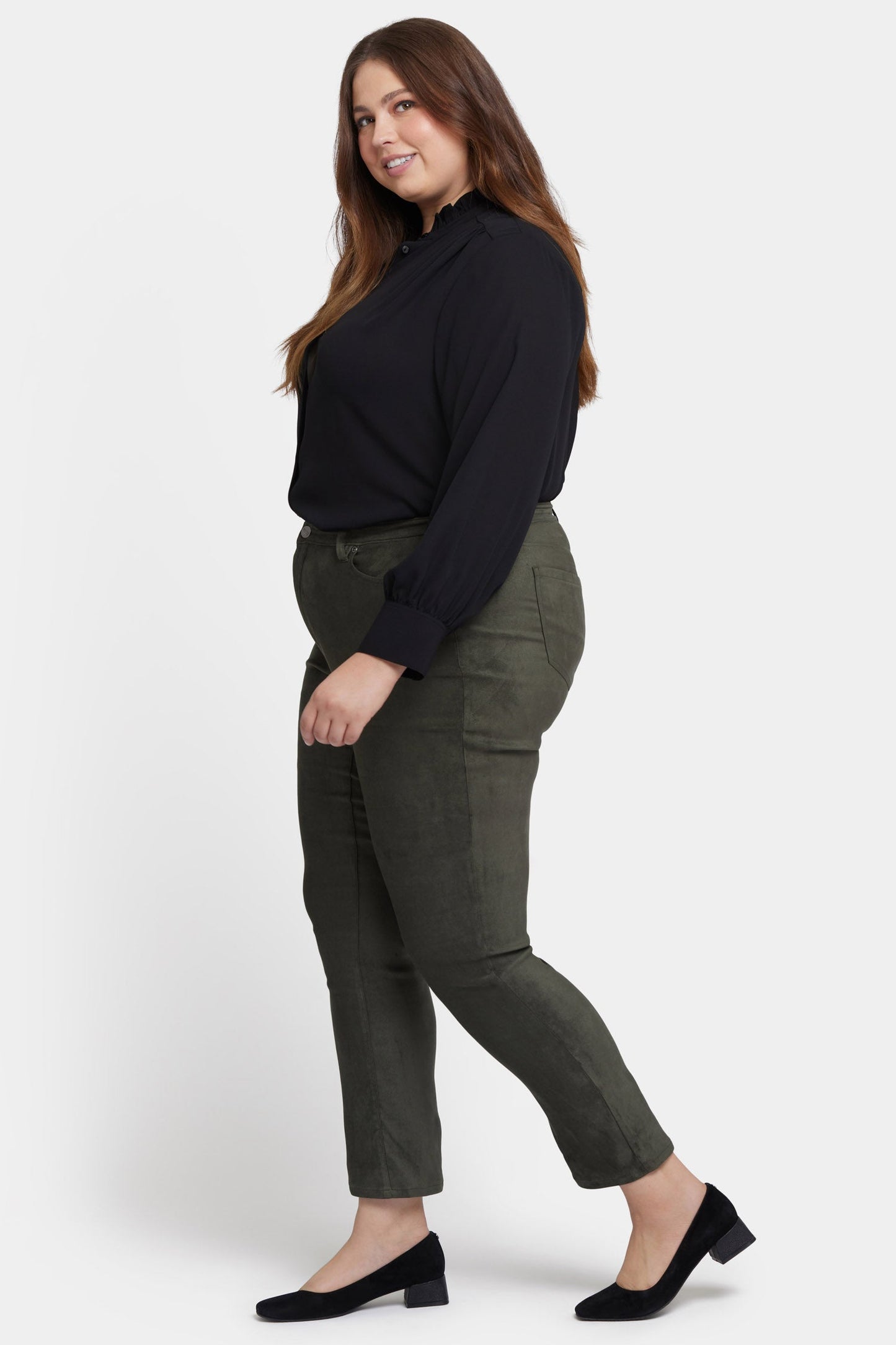 Sheri Slim Jeans In Plus Size - Vine Leaf