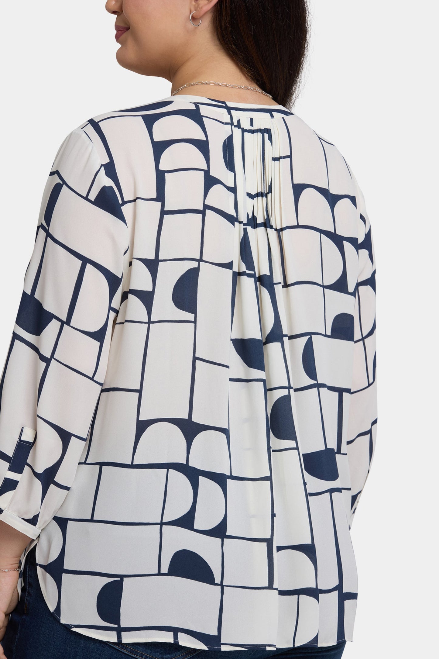 Pintuck Blouse In Plus Size - Campo Das Cortes