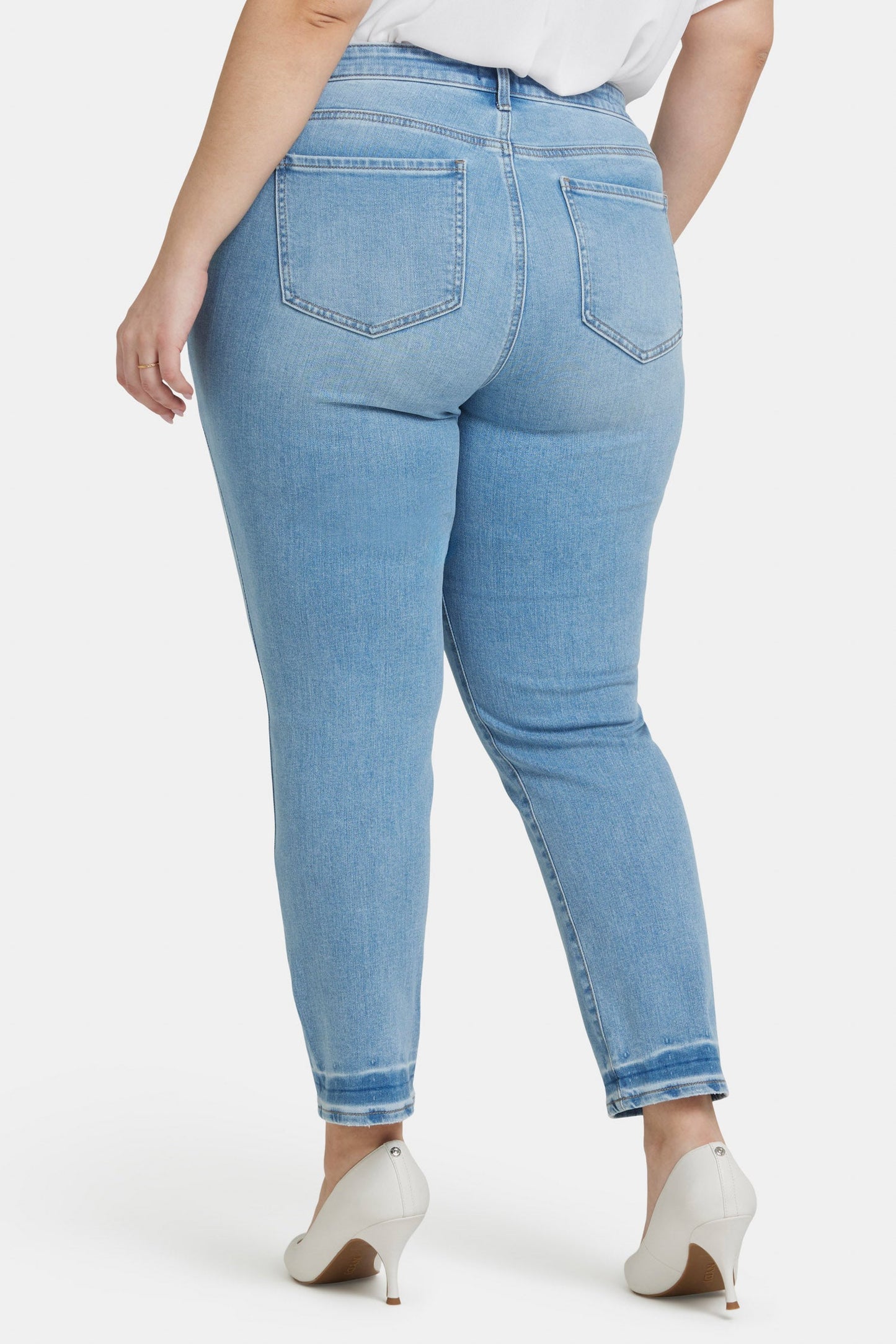 Sheri Slim Ankle Jeans In Plus Size - Riviera Sky