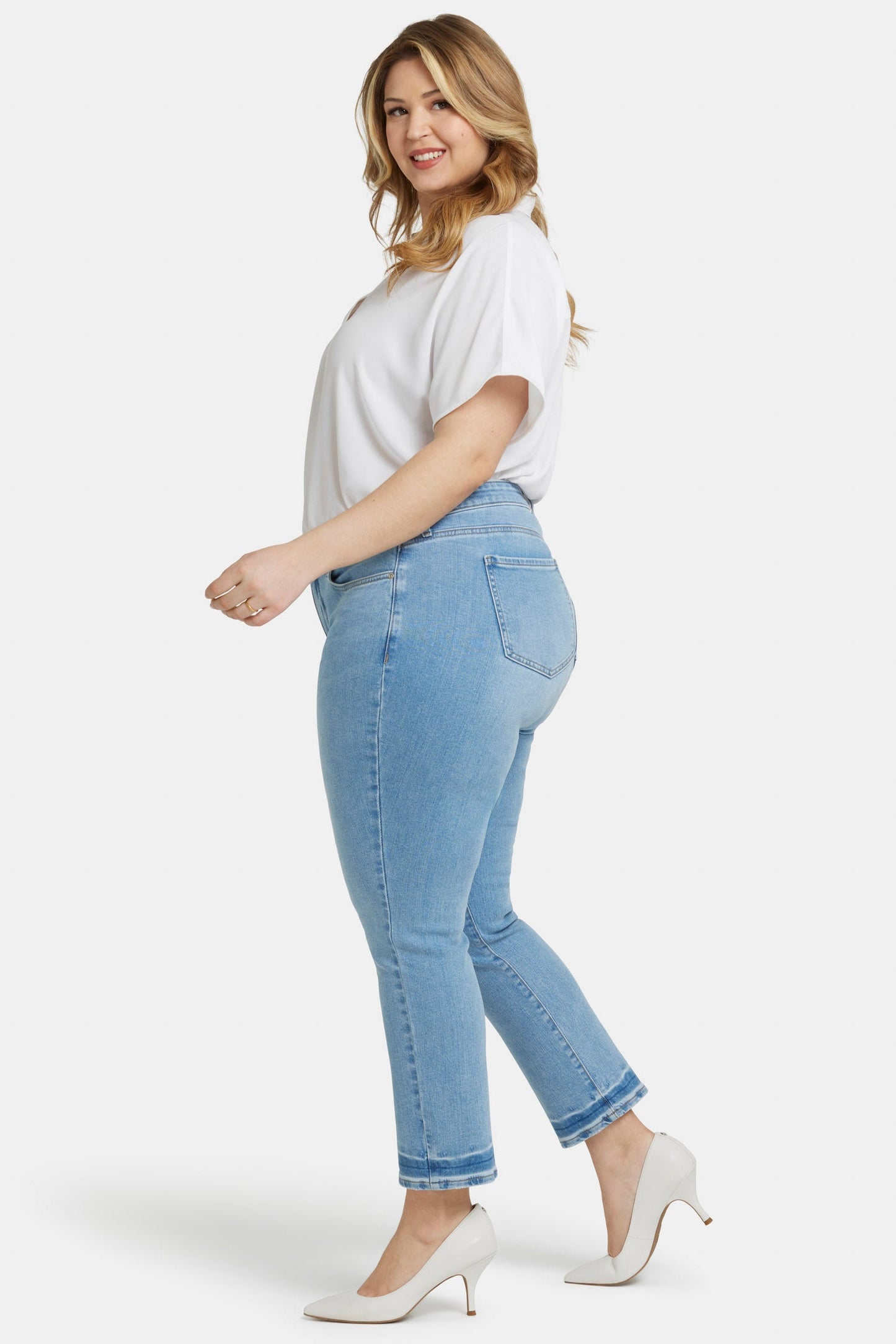 Sheri Slim Ankle Jeans In Plus Size - Riviera Sky