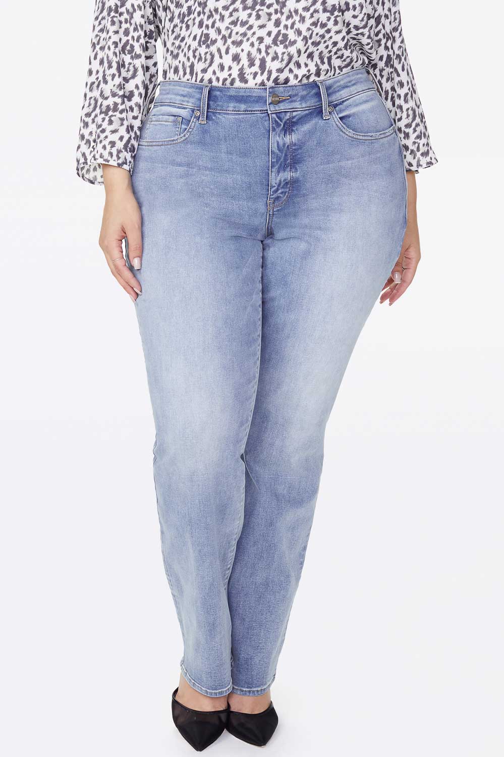 Marilyn Straight Jeans In Plus Size - Biscayne