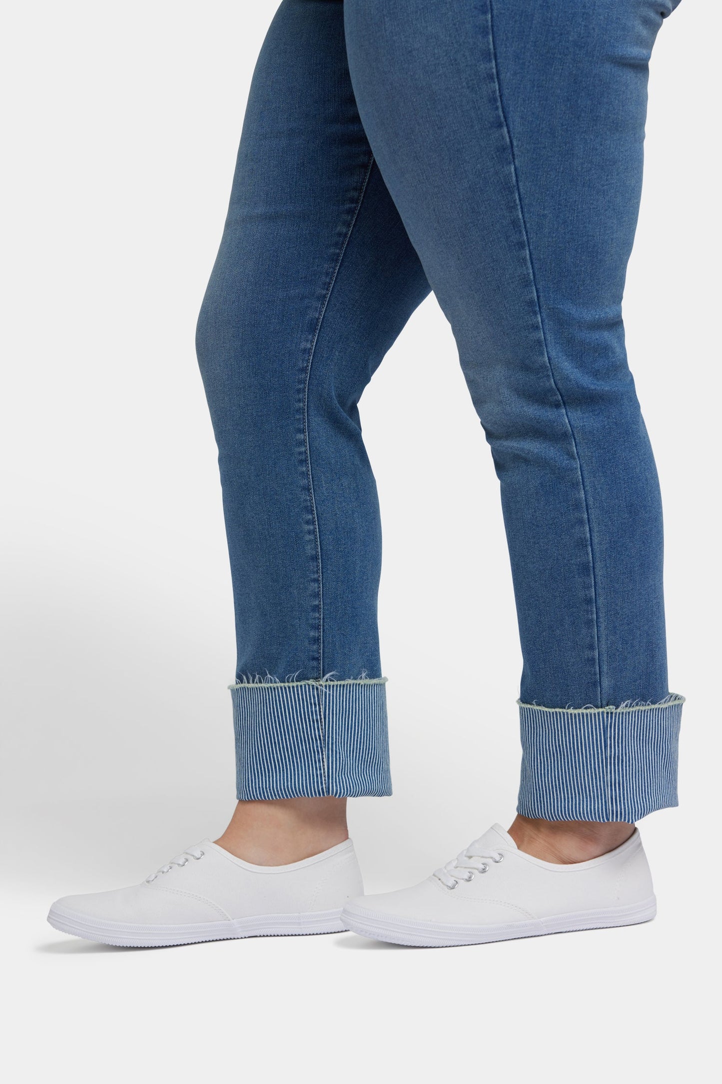 Sheri Slim Ankle Jeans In Plus Size - Costa Brava