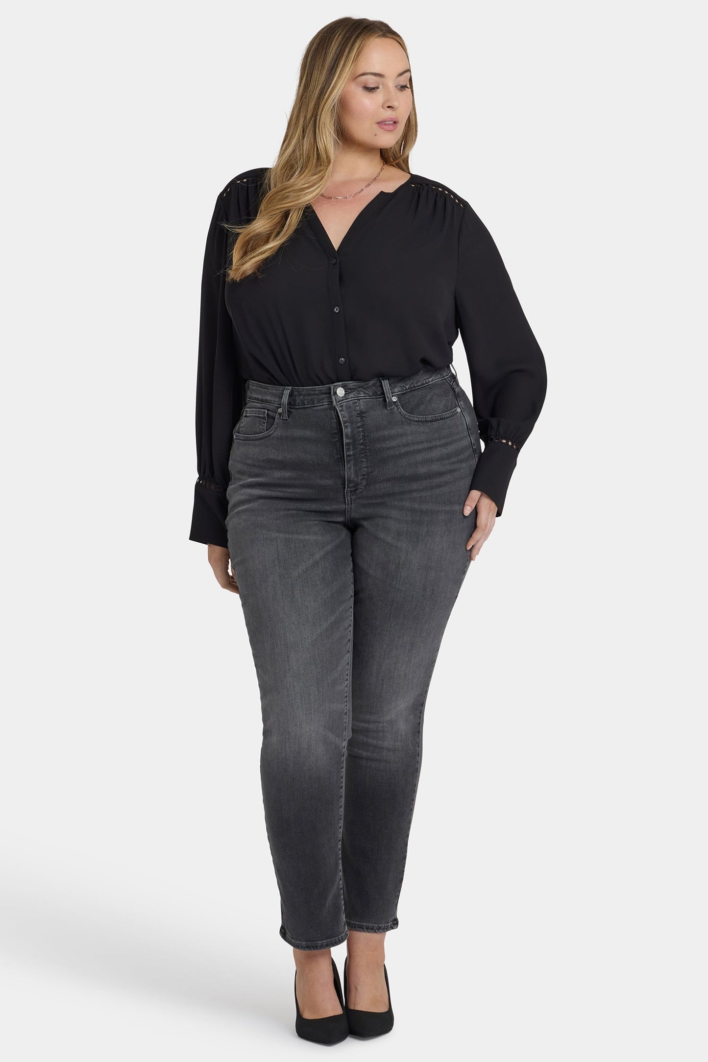 Sheri Slim Jeans In Plus Size - Gloomy Marais