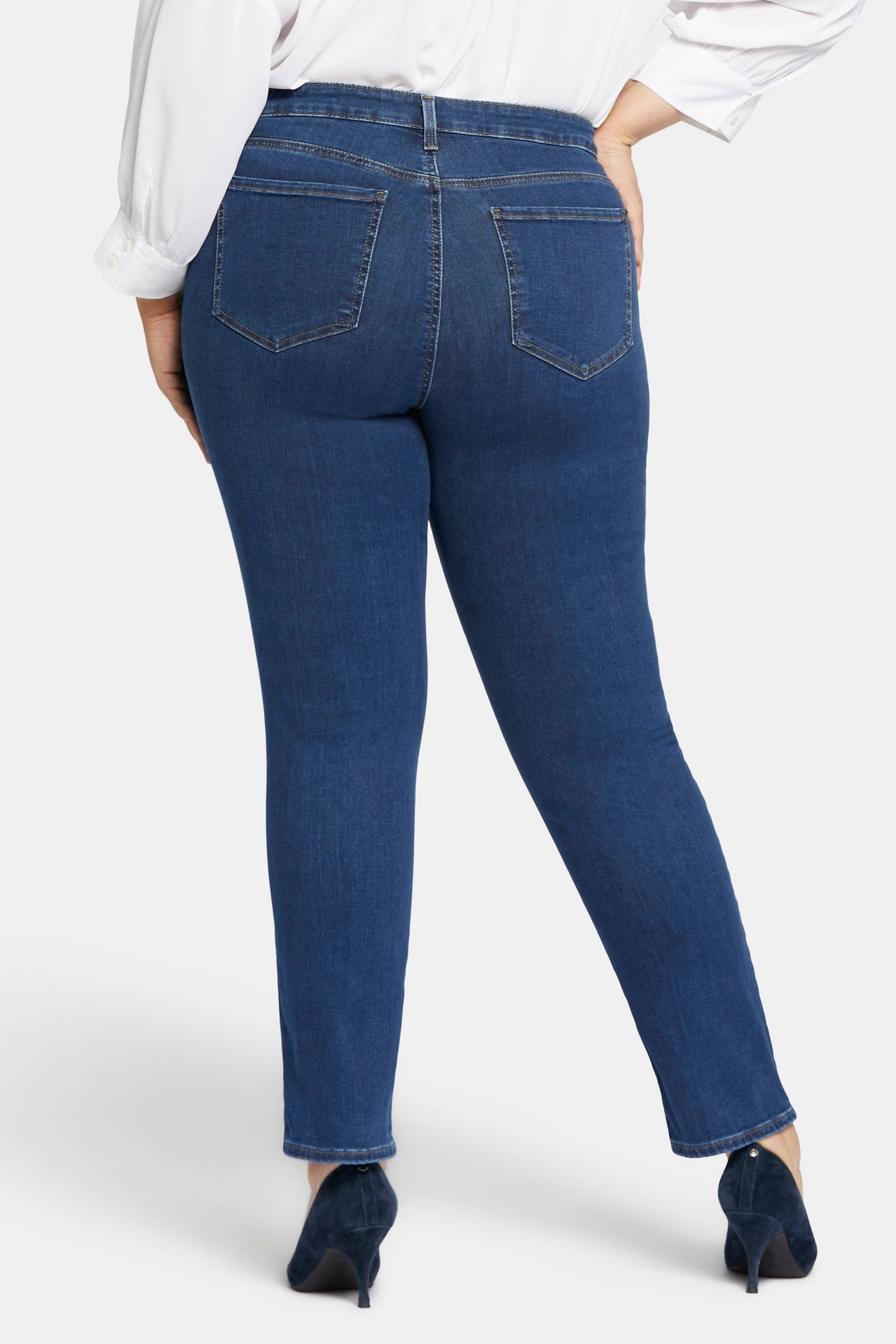 Sheri Slim Jeans In Plus Size - Quinn