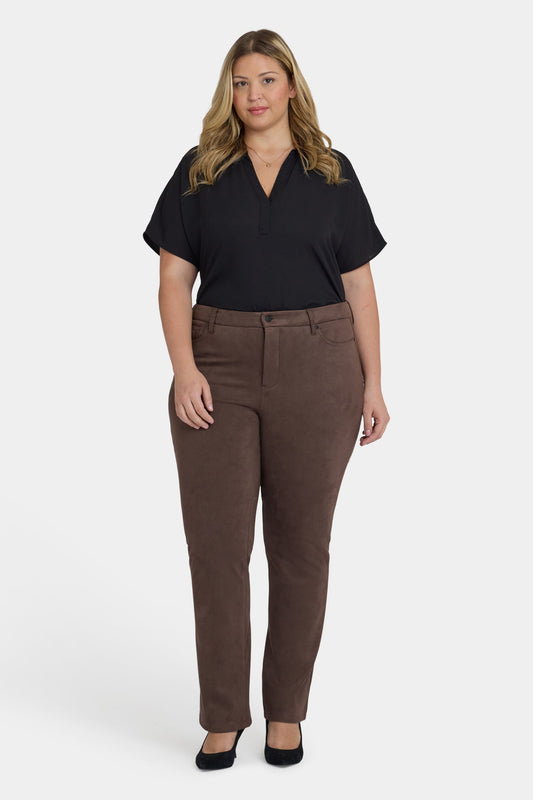 Marilyn Straight Pants In Plus Size - Coffee Bean