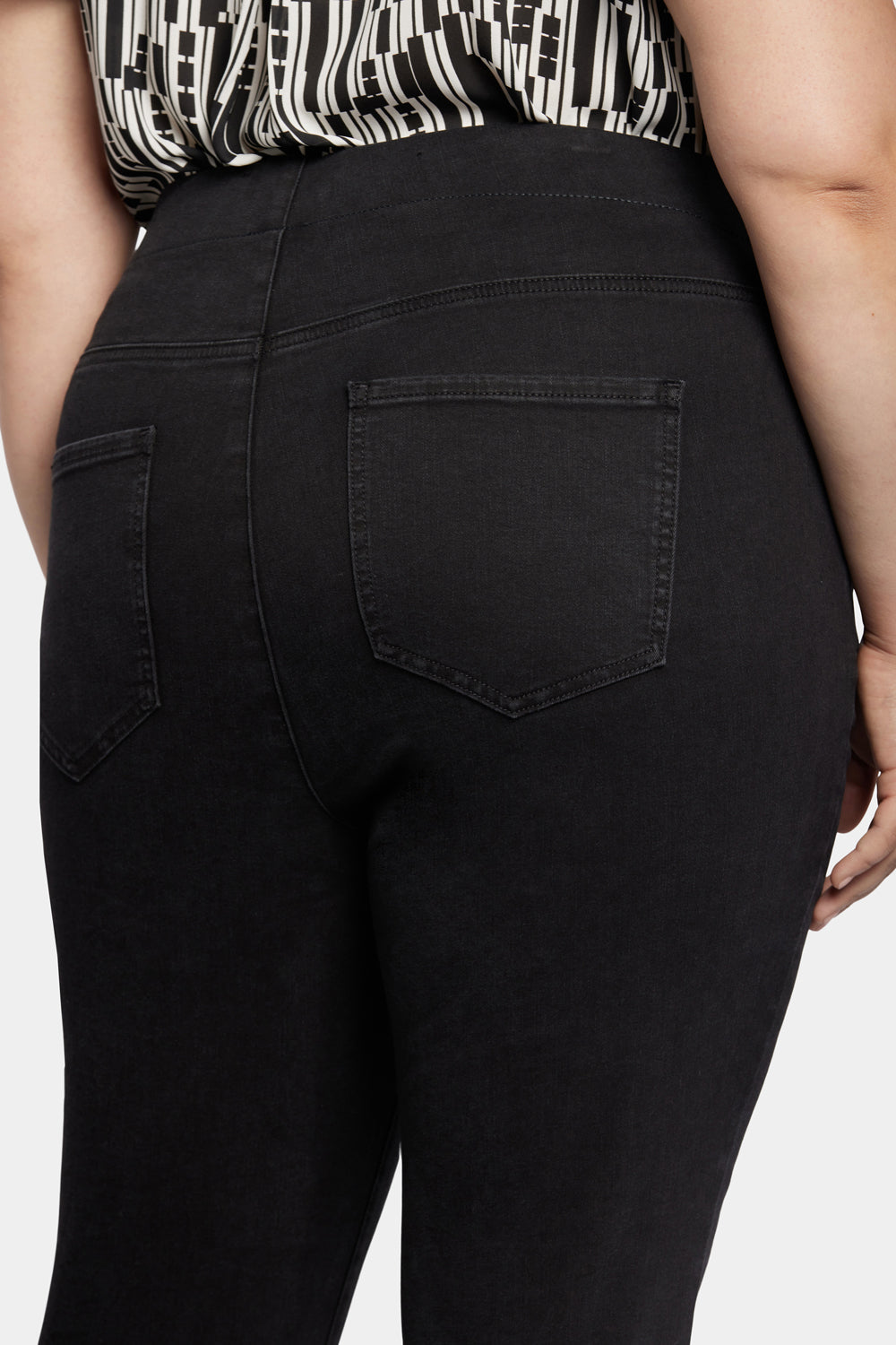 Pull-On Straight Pants In Plus Size - Stellar
