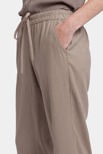 Relaxed Drawstring Pull-On Pants - Saddlewood