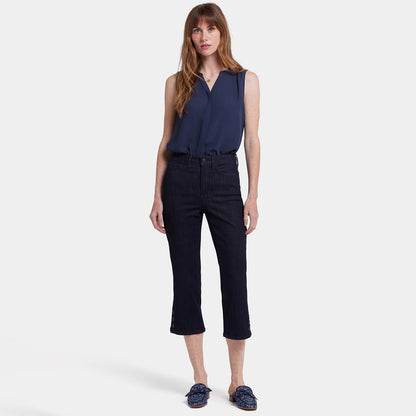 Joni Relaxed Capri Jeans - Rinse