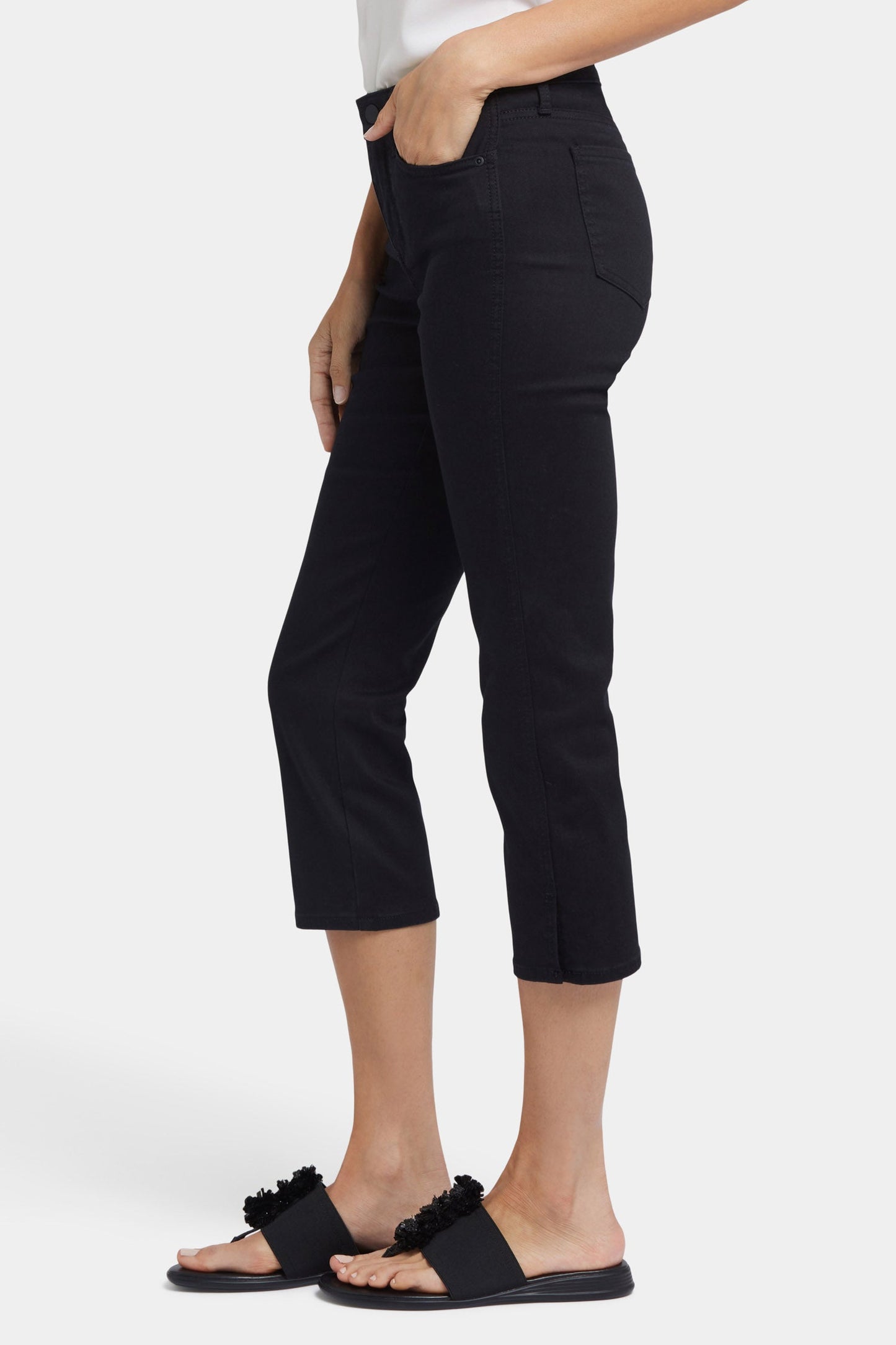 Chloe Capri Jeans - Black