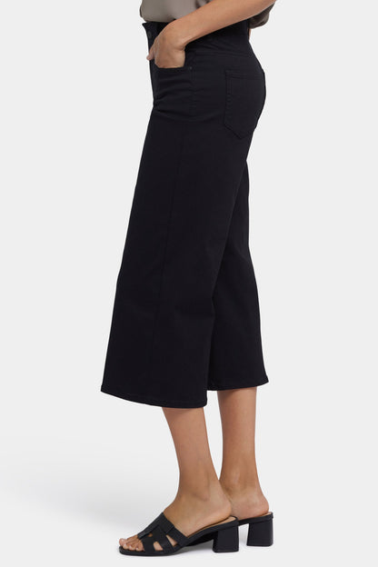 Brigitte Wide Leg Capri Jeans - Black