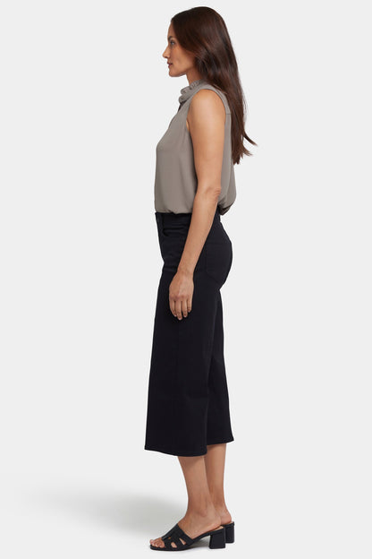 Brigitte Wide Leg Capri Jeans - Black