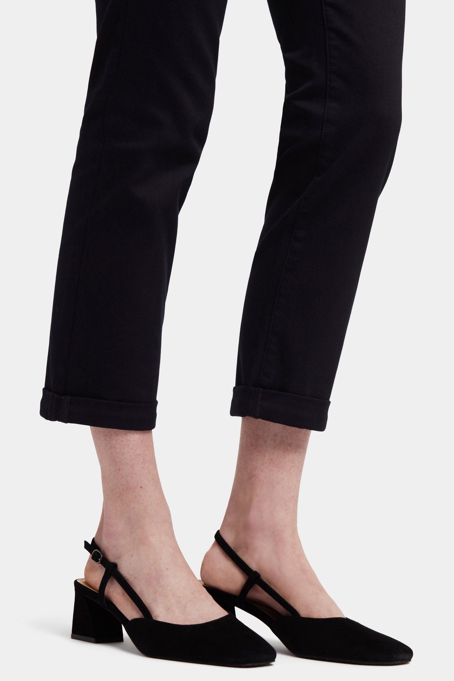 Sheri Slim Ankle Jeans - Black