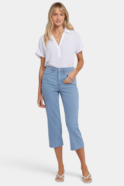 Joni Relaxed Capri Jeans - Villa Vista Stripe