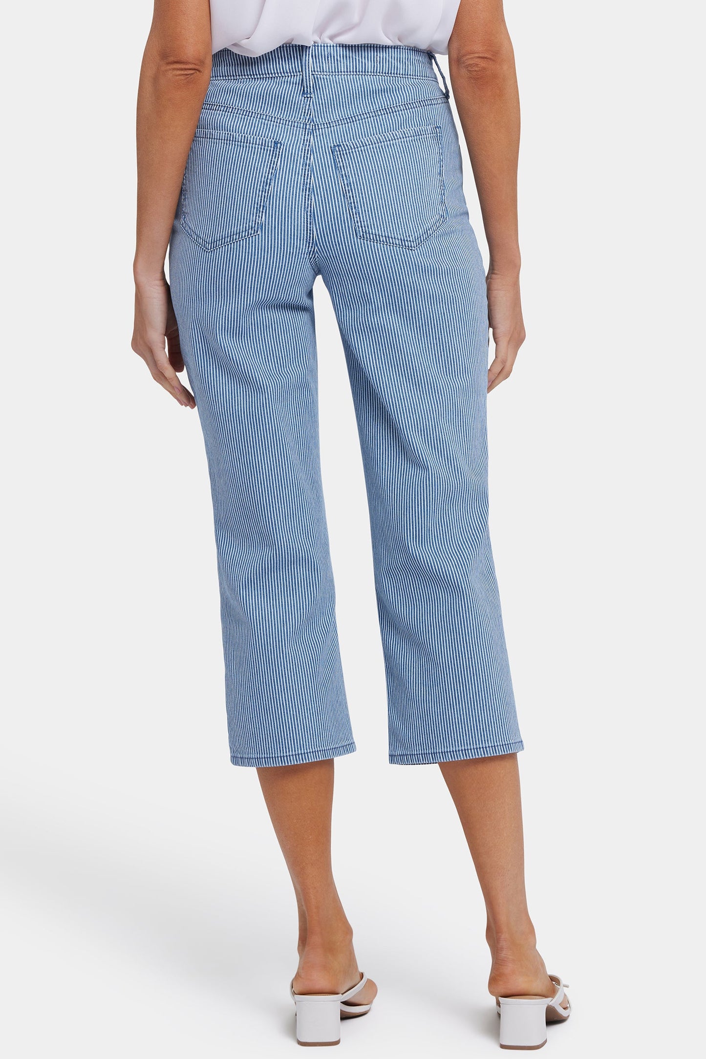 Joni Relaxed Capri Jeans - Villa Vista Stripe