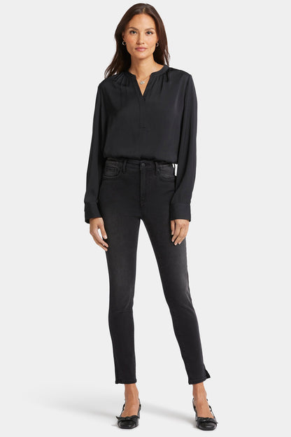 Curve Shaper™ Ami Skinny Jeans - Crosswinds