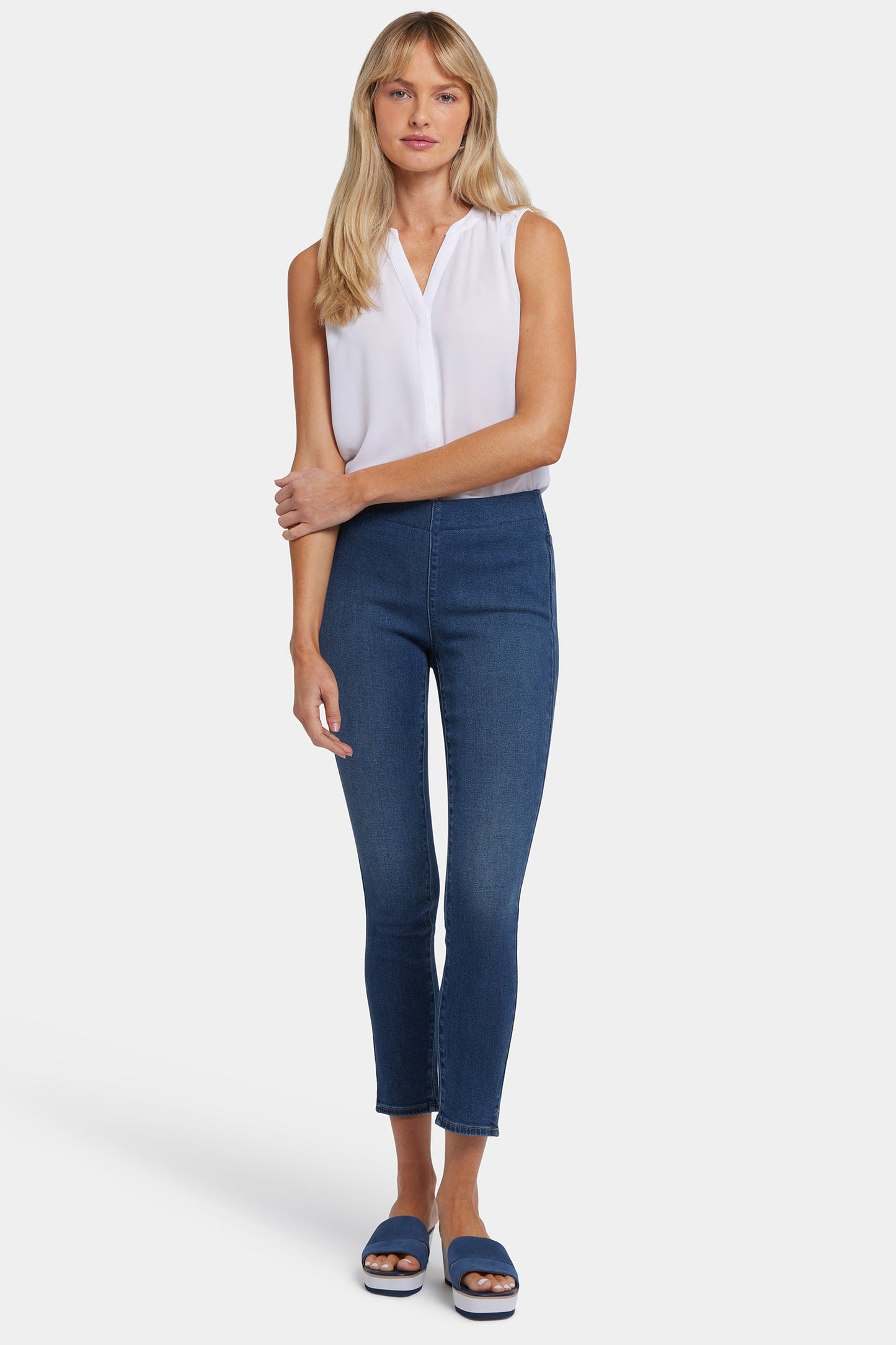 Ami Skinny Ankle Pull-On Jeans - Rio Rapids