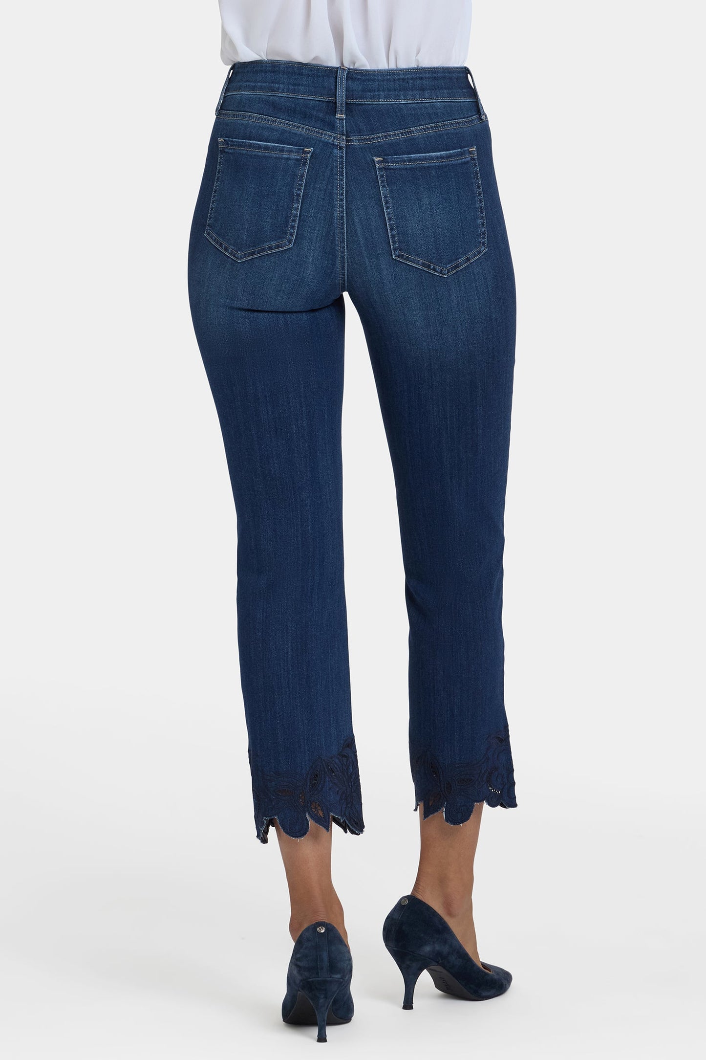 Marilyn Straight Ankle Jeans In Petite - Wonderland
