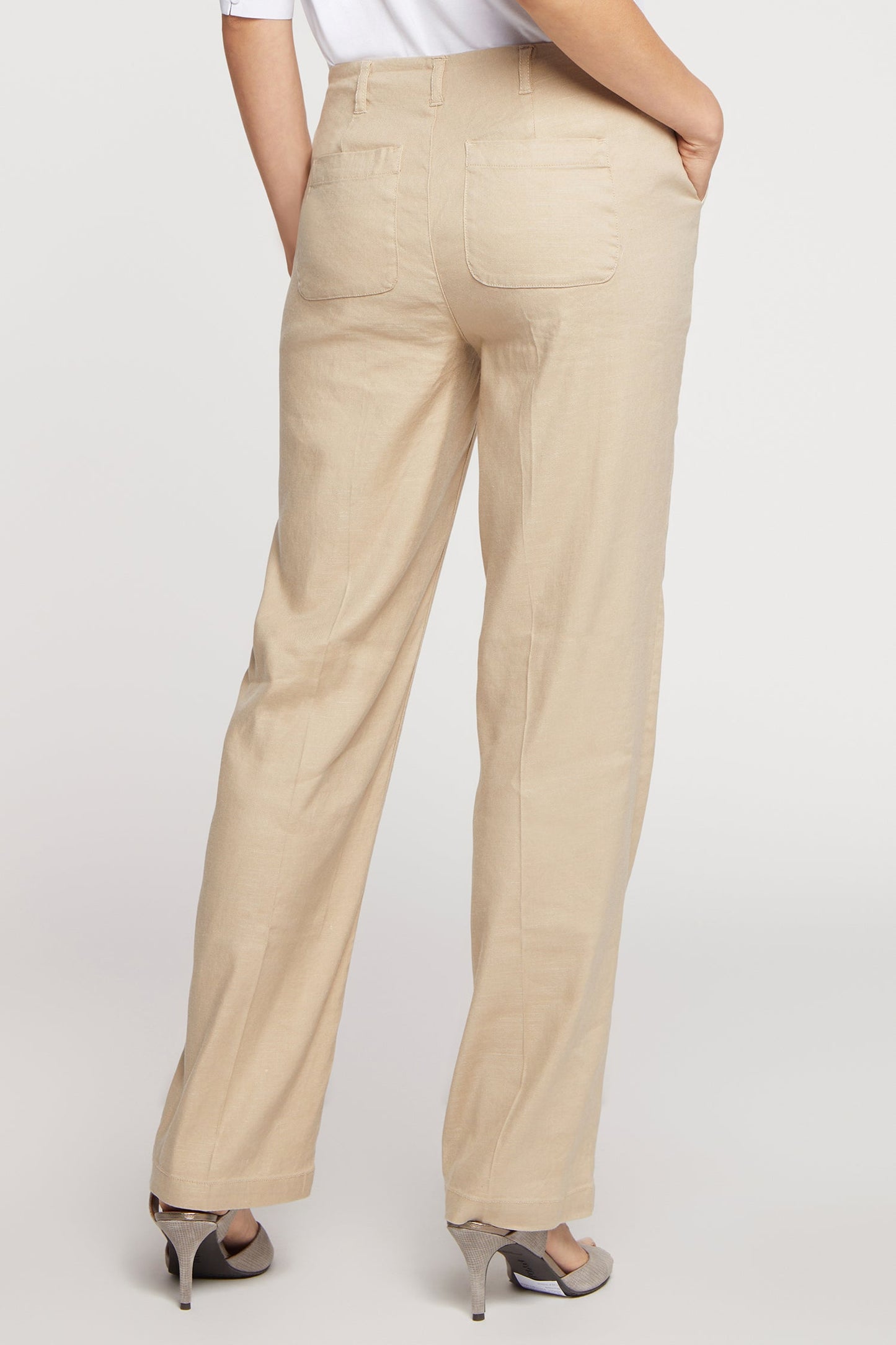 Marilyn Straight Pants In Petite - Feather