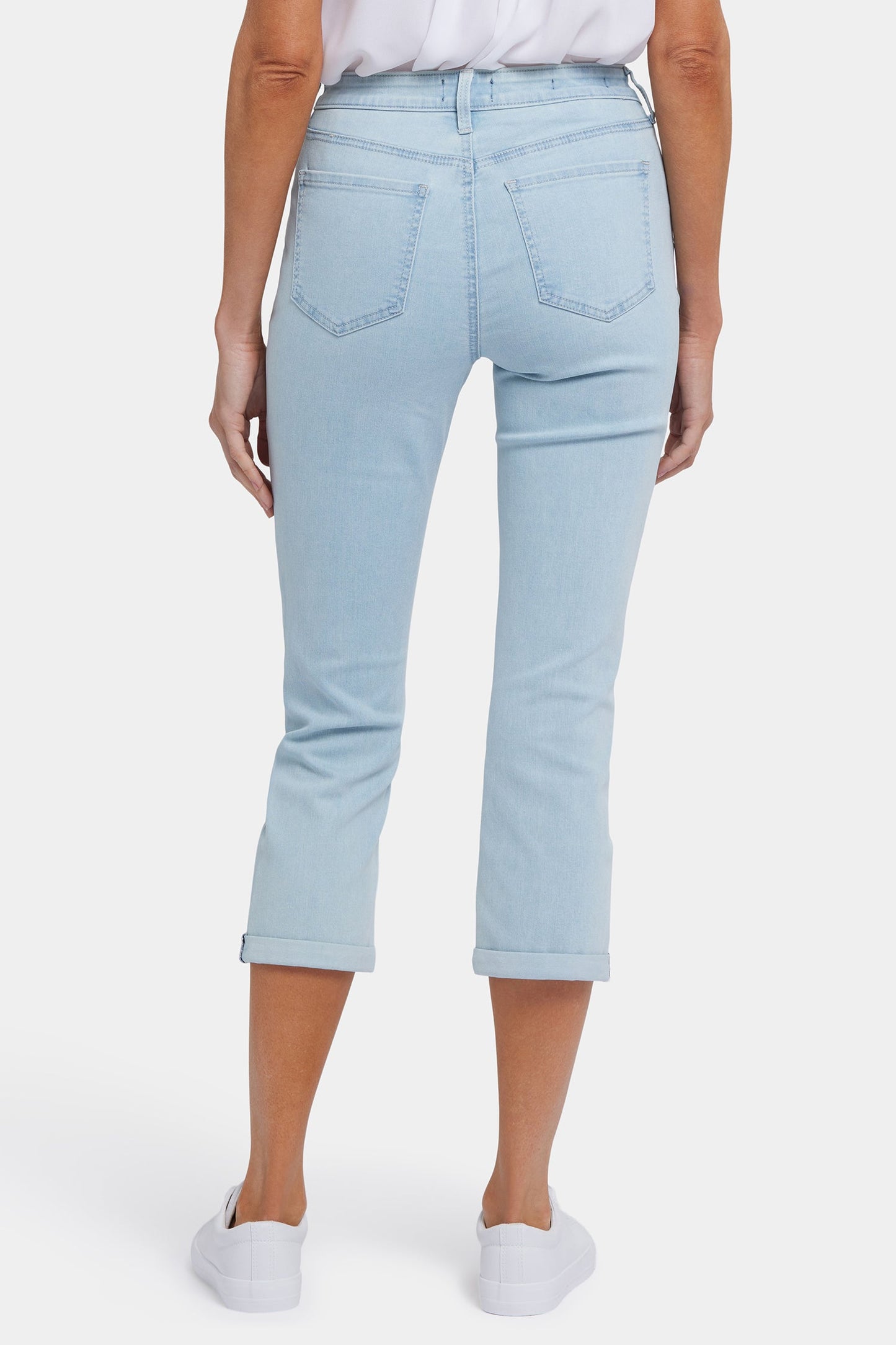 Chloe Skinny Capri Jeans In Petite - Clear Waters