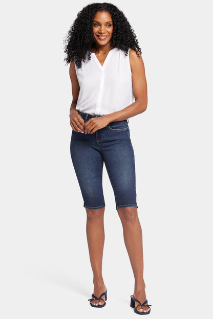 Sophie Bike Capri Jeans In Petite - Lotus Gardens