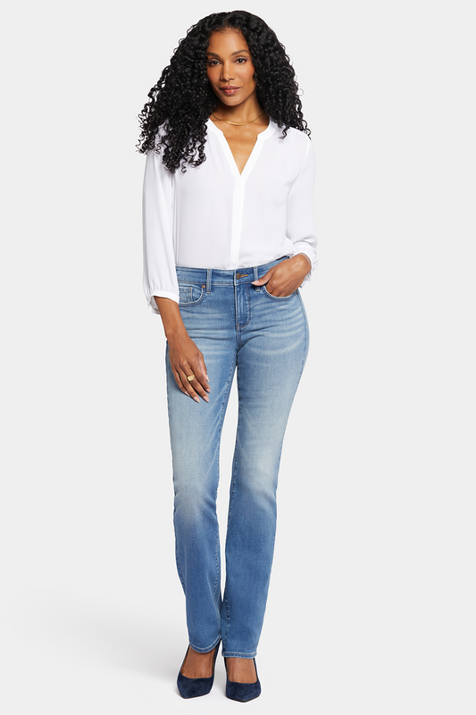 Marilyn Straight Jeans In Petite - Maele