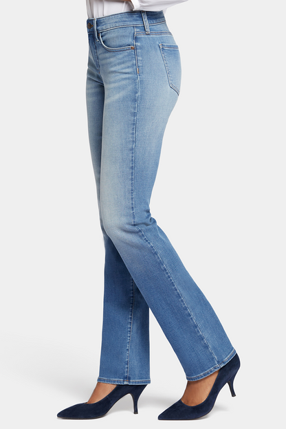 Marilyn Straight Jeans In Petite - Maele