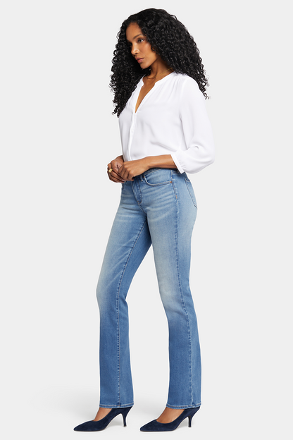 Marilyn Straight Jeans In Petite - Maele