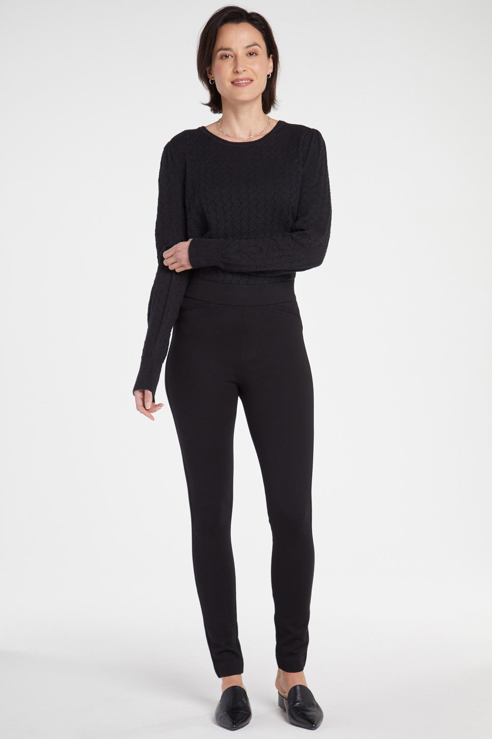 Pull-On Legging Pants In Petite - Black