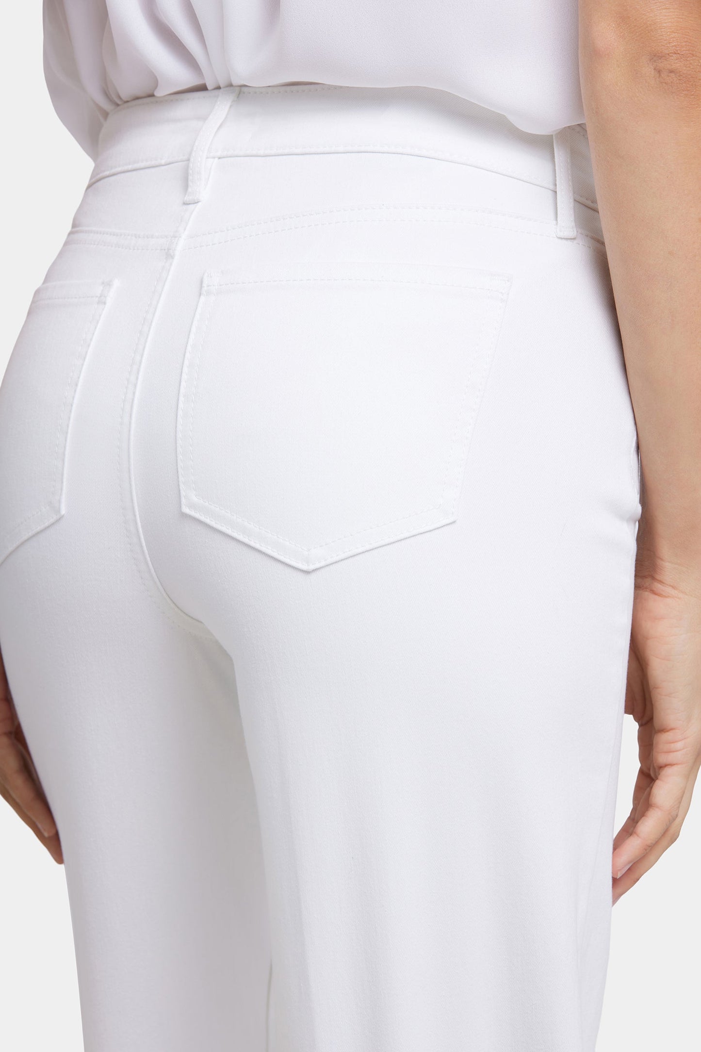 Teresa Wide Leg Ankle Jeans In Petite - Optic White