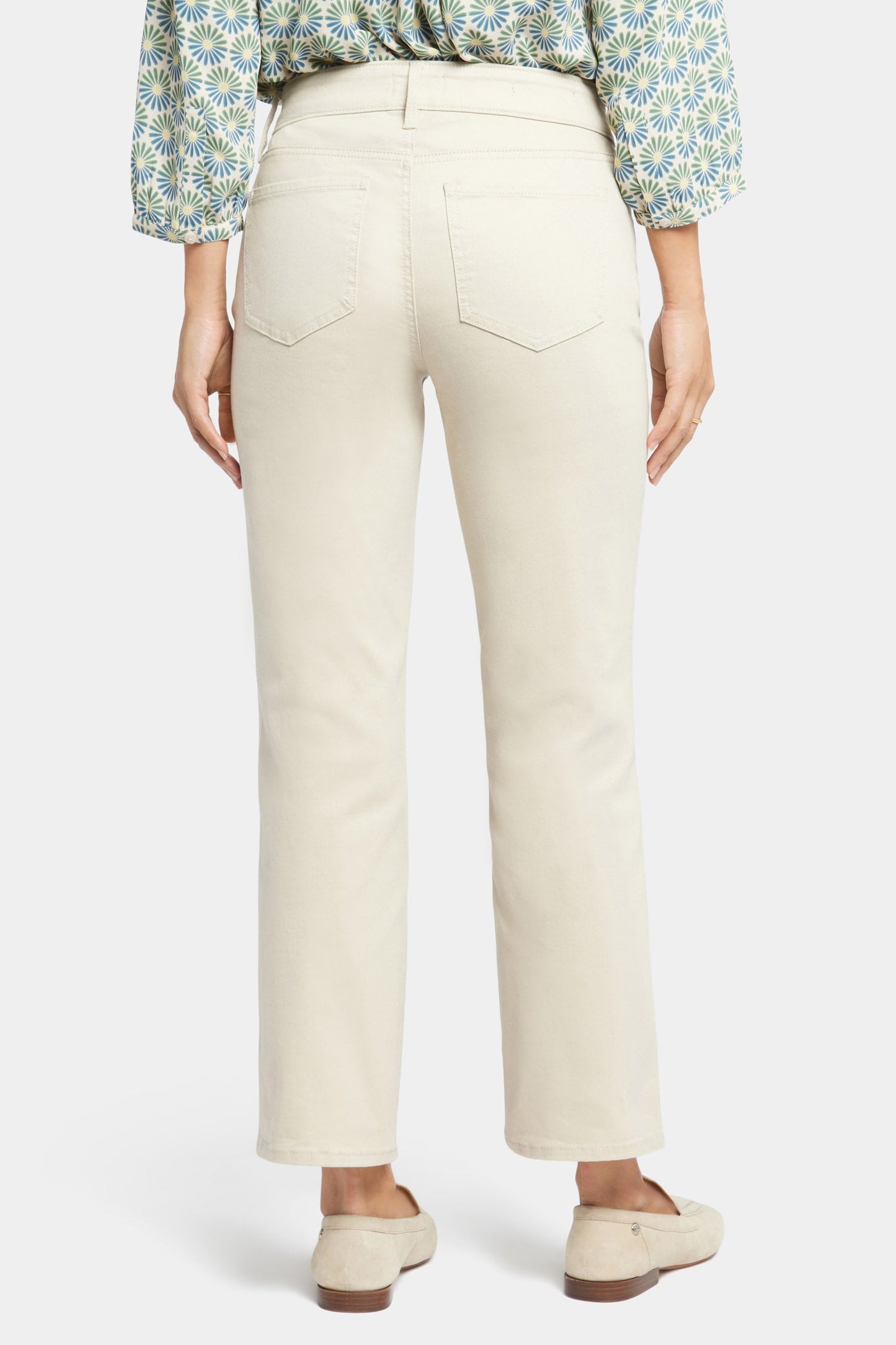 Marilyn Straight Ankle Jeans In Petite - Feather