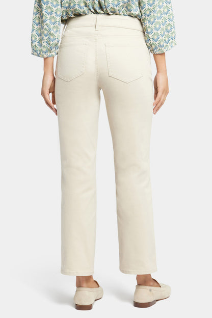 Marilyn Straight Ankle Jeans In Petite - Feather