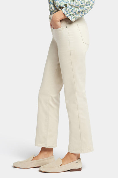 Marilyn Straight Ankle Jeans In Petite - Feather