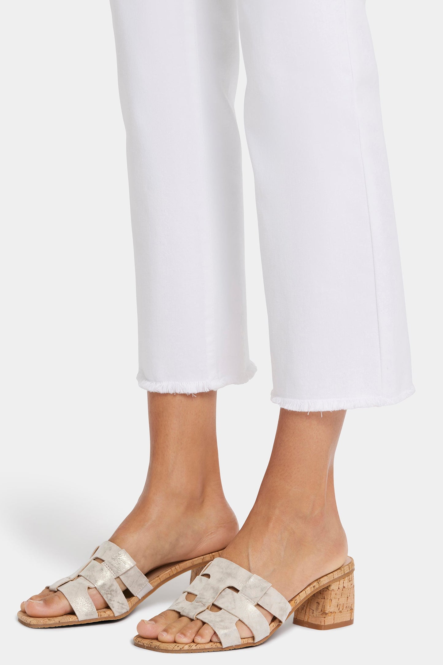 Marilyn Straight Ankle Jeans In Petite - Optic White