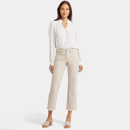 Marilyn Straight Ankle Jeans In Petite - Feather