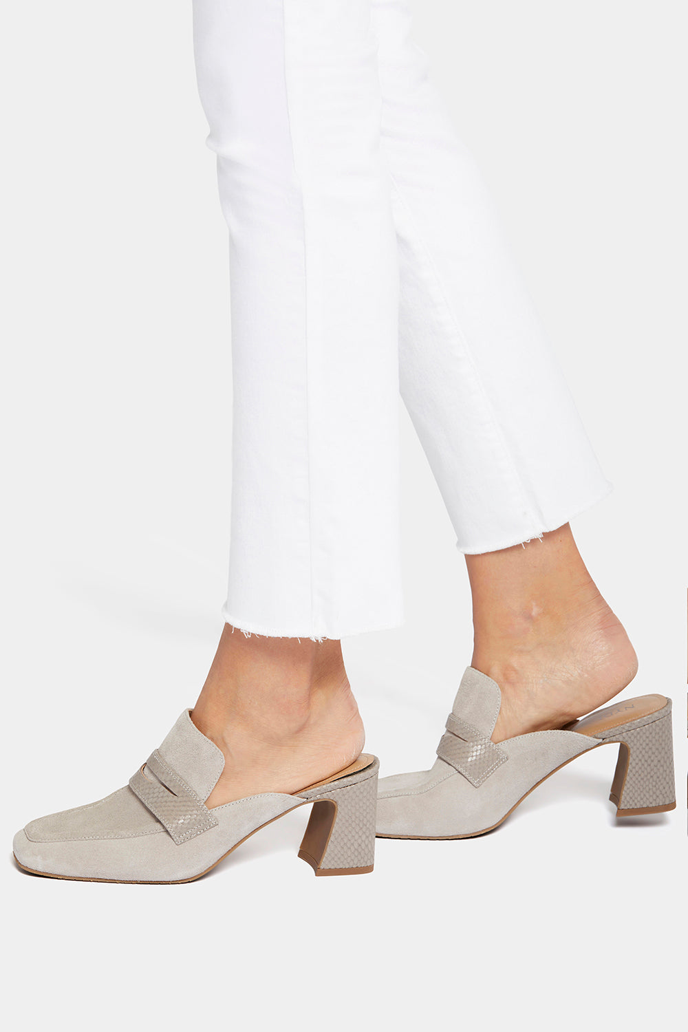 Sheri Slim Ankle Jeans In Petite - Optic White