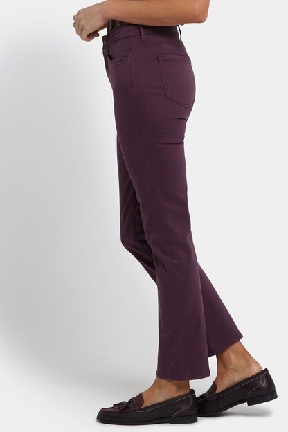 Sheri Slim Jeans In Petite - Fig