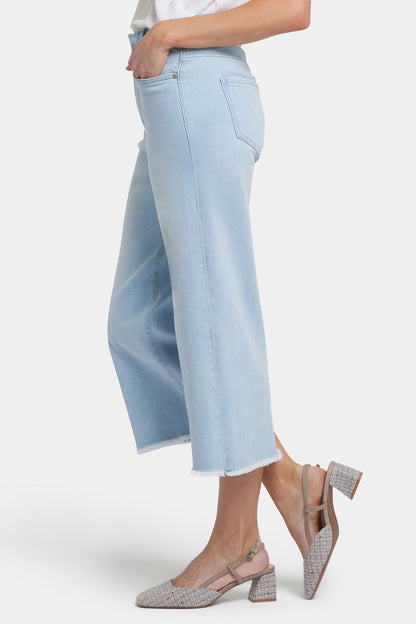 Brigitte Wide Leg Capri Jeans In Petite - Clear Waters