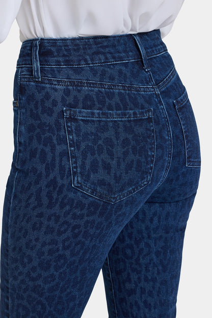 Marilyn Straight Jeans In Petite - Dark Denim Leopard