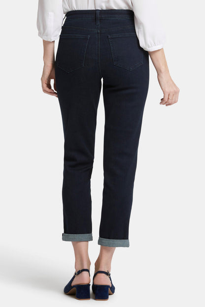 Margot Girlfriend Jeans In Petite - Midnight Falls